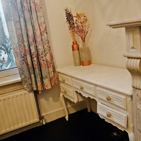 Zanzibar Bedroom